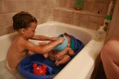 baby2007/2008-06-13_bath/IMG_1637_800.jpg