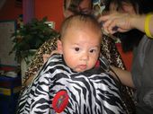 baby2007/2008-07-21_nolan_1st_haircut/IMG_3216_800.jpg