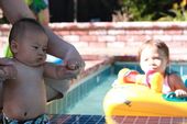 baby2007/2008-08-02_kids_swimming/IMG_1875_800.jpg