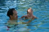 events/2008-09-06_nolan_tulia_camila_swimming/IMG_2093_800.jpg