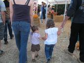 tulia/2006-10-08_pumpkin_patch/IMG_1482_800.jpg