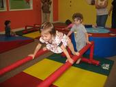 tulia/2007-06-11_little_gym/IMG_4267_800.jpg
