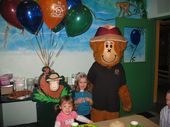tulia/2007-12-1_tulia_3rd_bday_party/IMG_5743_800.jpg