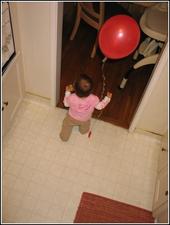Tulia and the red balloon